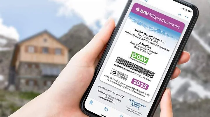 Der digitale Mitgliedsausweis ist immer dabei. | © DAV