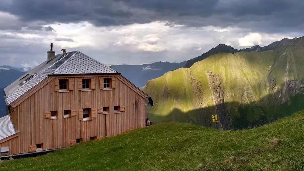 Ansichten der Gleiwitzer Hütte und Umgebung | © DAV Tittmoning