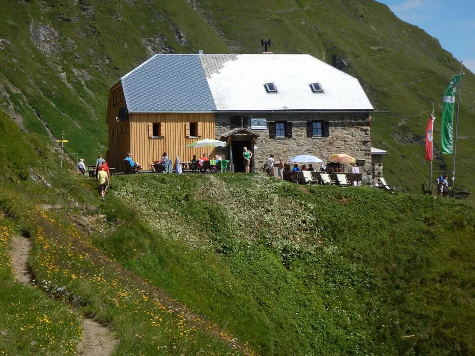 Ansichten der Gleiwitzer Hütte und Umgebung | © DAV Tittmoning